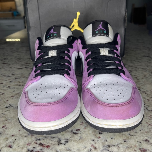 Nike Air Jordan 1 Low SE Purple Violet Shock Size 7.5 CK3022-503 with box Men's - Picture 2 of 13